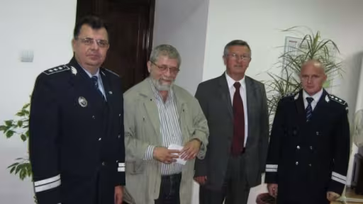 pol.jpg