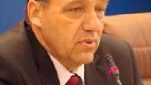 145liviuw200-h237-ha1-va40.jpg