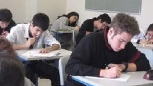 numar-locuri-pentru-studentii-de-etnie-rroma-la-unibuc.jpg