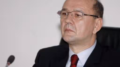 144948-fatuloiu.jpg