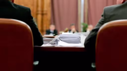liderii-psd-pnl-si-pc-se-intalnesc-la-parlament-antonescu-vom-discuta-partid-despre-realizarea-unei.jpg
