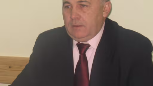 poescu20si20tintean20002c.jpg