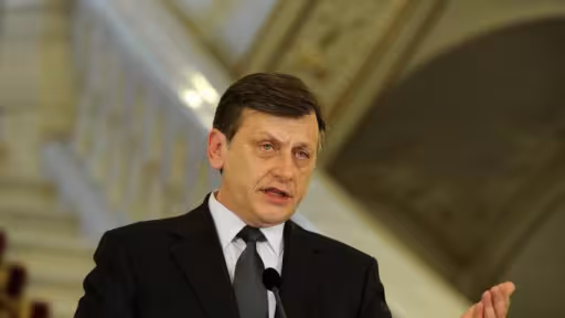 crin-antonescu-presedinte-interimar-cotroceni-10-iulie-2012.jpg