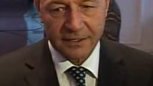 basescu1-350x415.jpg