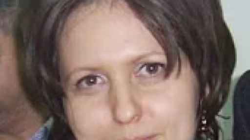 andrea-hedes.jpg