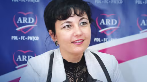 monica-sasarman-taranul-roman-1.jpg