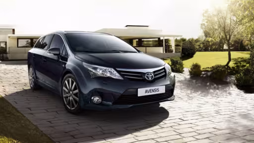 toyota-avensis-2012-top-feature-01tcm280-1100025.jpg