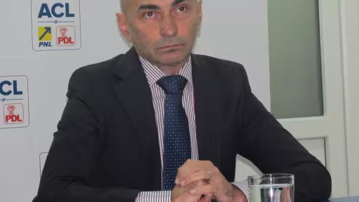 georgegatonesiioanpeteleu004.jpg