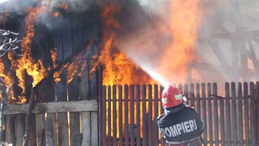 incendiu-casa.jpg