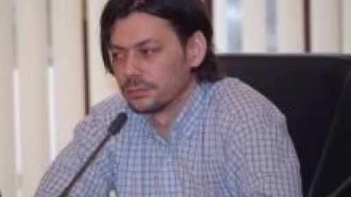 10-300x200c.jpg