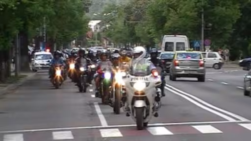 bistrita-motociclistii-cer-sa-fie-respectati-trafic-foto1368872302.jpg