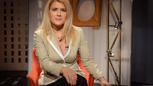 liana-stanciu-arte-carte-si-capricii.jpg