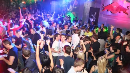 partyclub.jpg