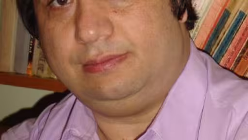 avram.jpg