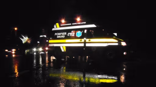 accident-centura-focsani-noaptea-ambulanta-smurd.jpg