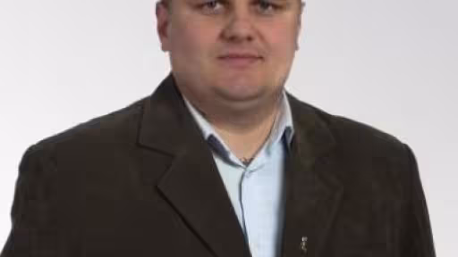 avram.jpg