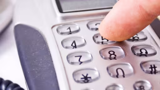telefon1.jpg