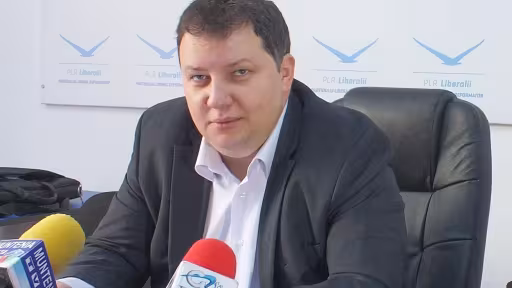 petcu.jpg