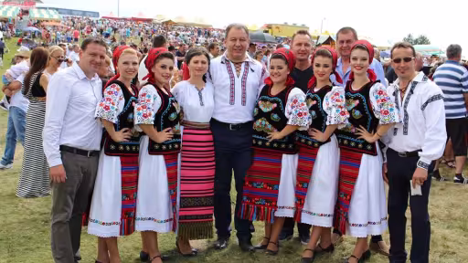 radu8.jpg