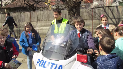 pol.jpg