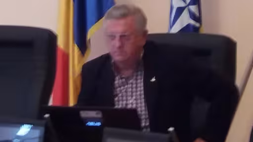 cretu.jpg