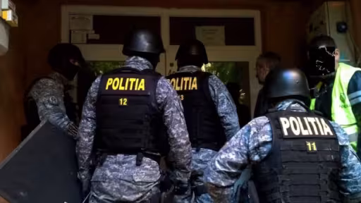pol.jpg