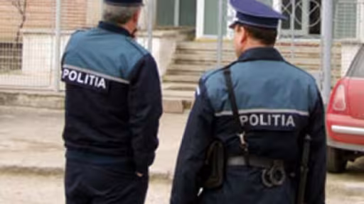 politisti39883700.jpg