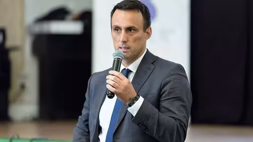 valentinionescu.jpg