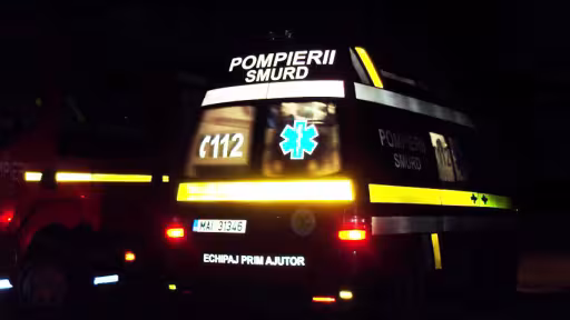 masina-pompieri-smurd-noaptea.jpg