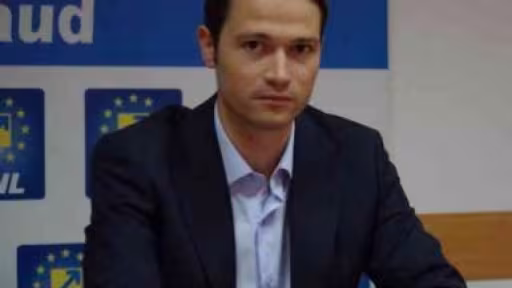 robert-sighiartau-1.jpg