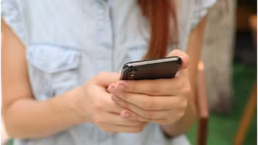 telefon.jpg