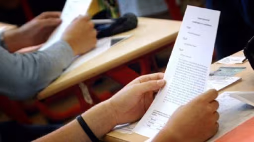 examenscoalaelevi00511600.jpg