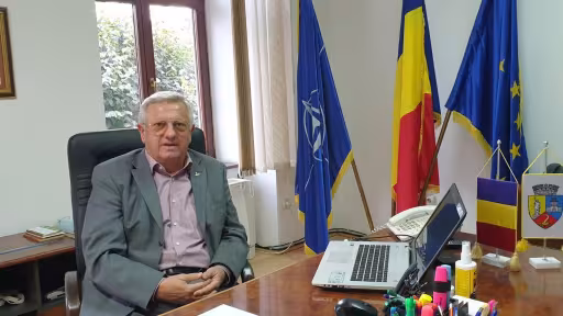 cretu.jpg