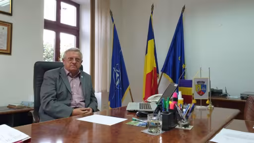 cretu.jpg