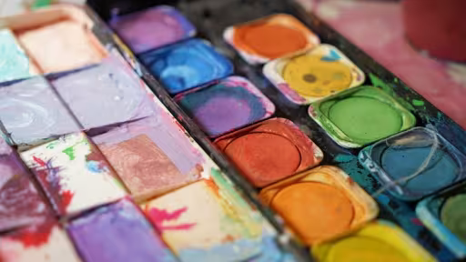 color-58212971280.jpg