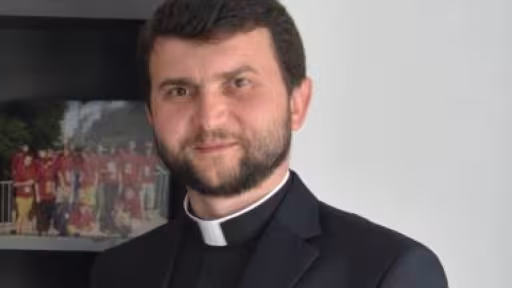 alin1.jpg