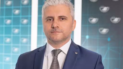petru.jpg