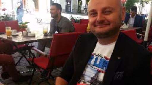 clau.jpg
