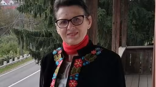 claudia.jpg