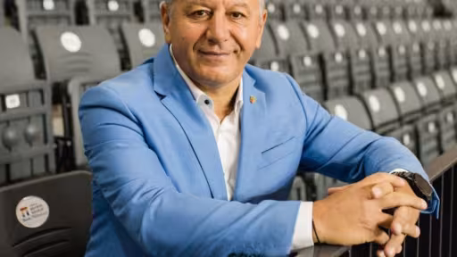 radu1.jpg