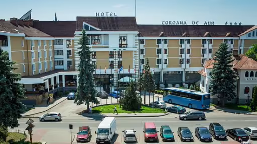 hotel-coroana-de-aur.jpg