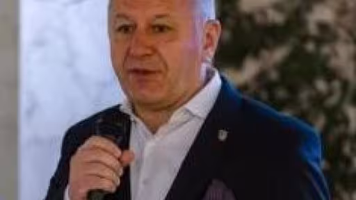 radu2.jpg