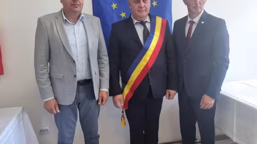 vasilesilasi.jpg