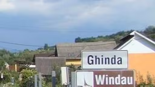 ghinda2.jpg