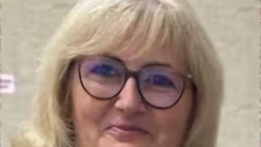 molnar.jpeg