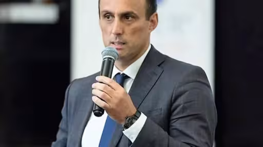 valentinionescu-presedinteisf.jpg