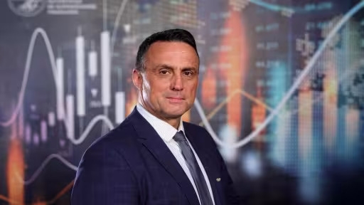 valentinionescu-presedinteisf.jpeg
