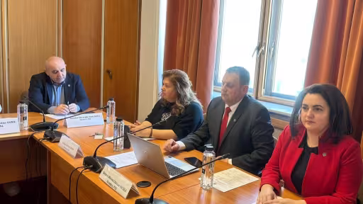 senat2.jpg