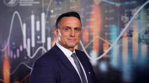 valentinionescu-presedinteisf.jpg