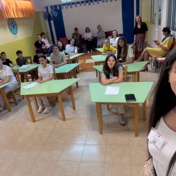 9d7b9381-f5f4-4cb3-b448-fdaf2ee6f5e2.jpg